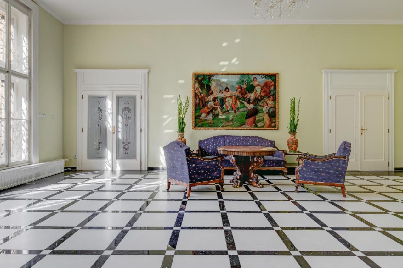 Vila Austerlitz Экстерьер фото