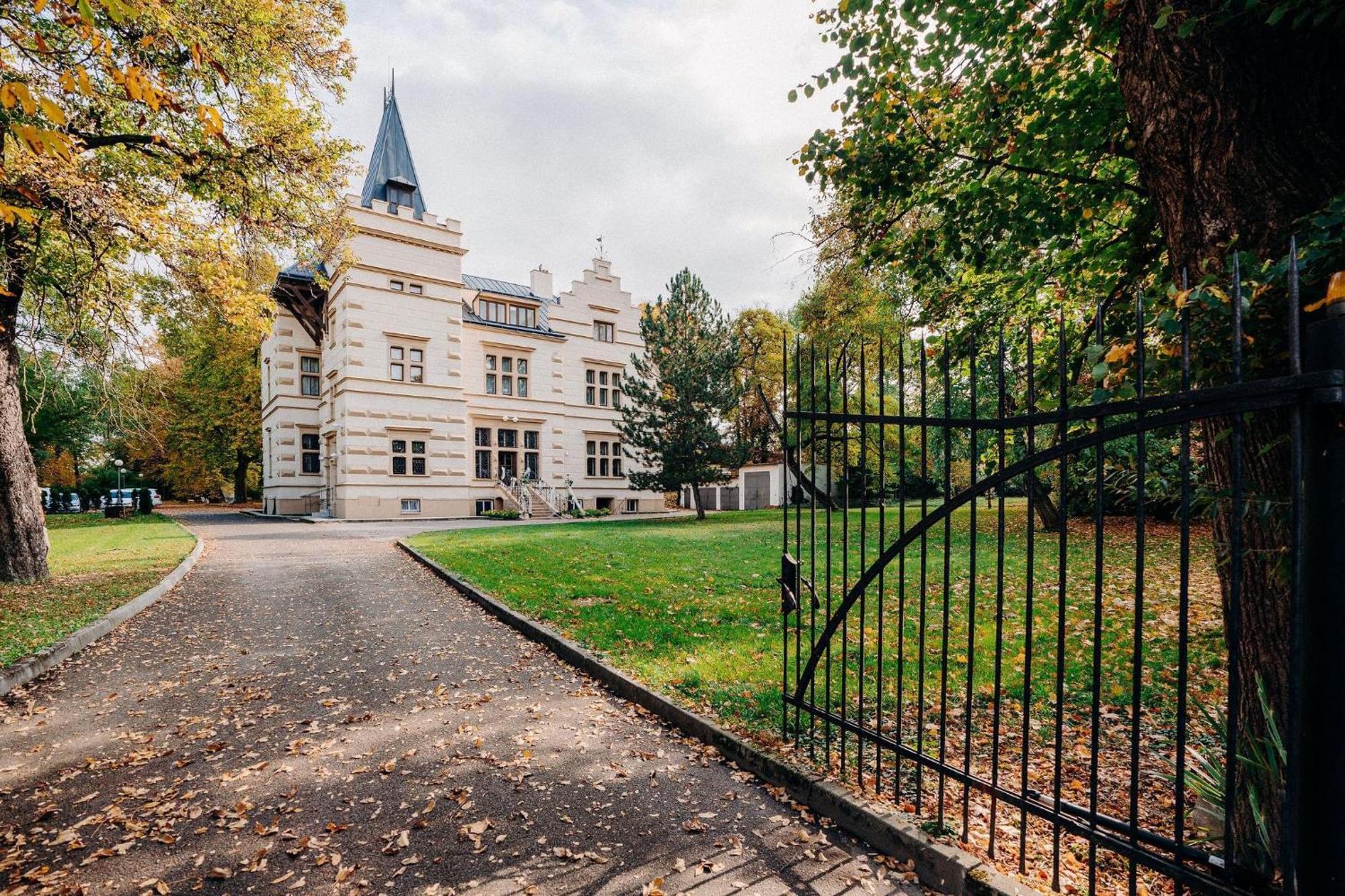 Vila Austerlitz Экстерьер фото