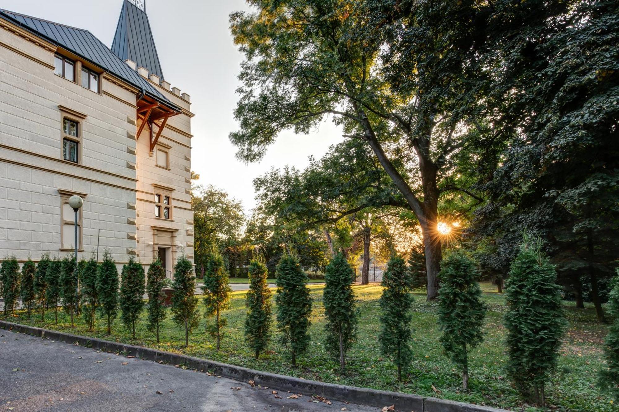 Vila Austerlitz Экстерьер фото